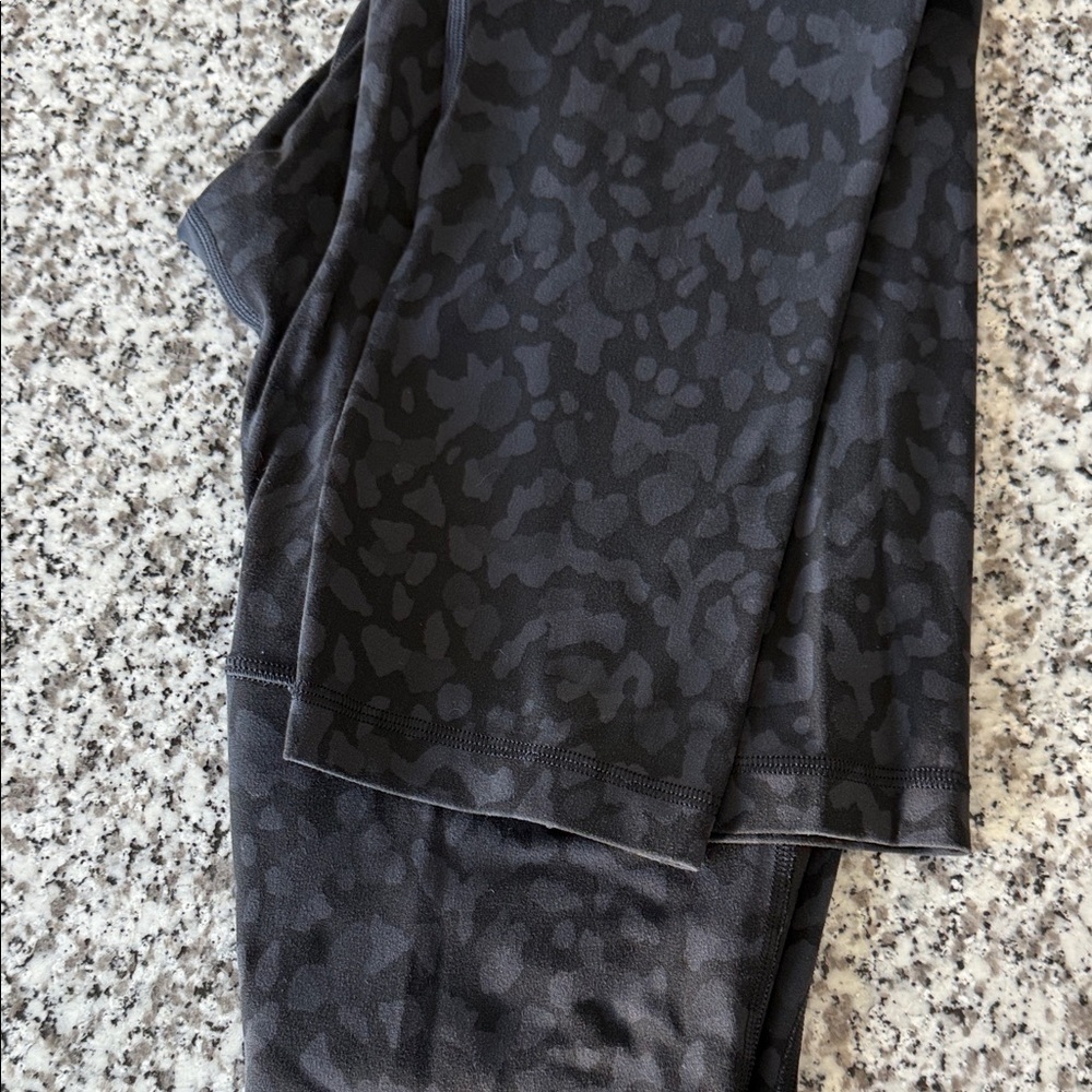 Lululemon Align High Rise Black/Gray Camo Deep Coal Multi  Sz6 Crop 21" - Picture 10 of 11